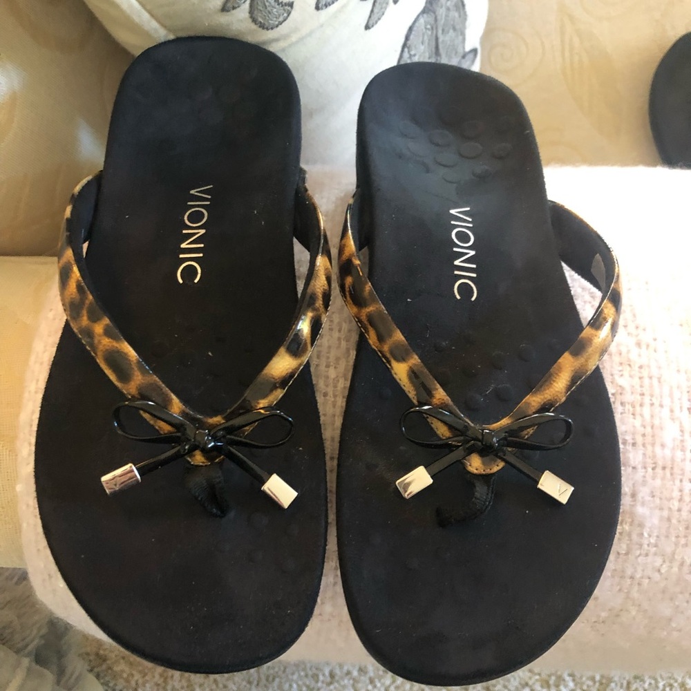 Vionic Leopard-Pattern Sandals - Black & Brown - image 1